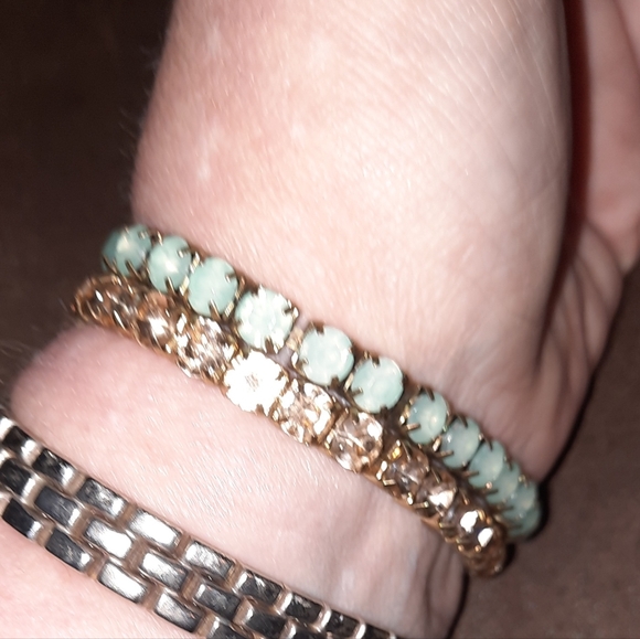 Set two rhinestone vintage stretch bracelets minty green and pale pink - Picture 6 of 7